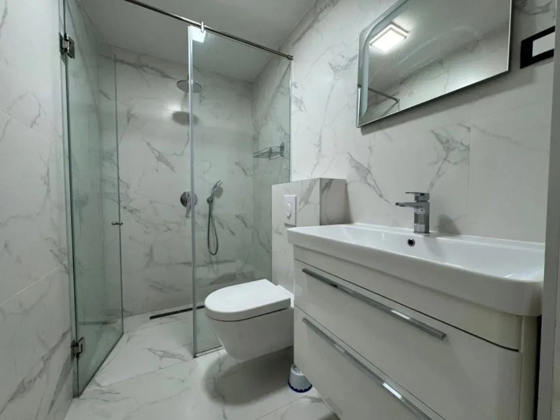 Izdavanje, trosoban stan, 130m², Dalmatinska ulica, Podgorica