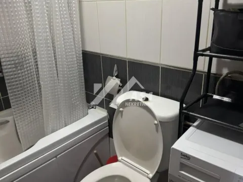 Izdavanje, dvosoban stan, 40m², Rotkvarija, Novi Sad Sve Podlokacije - image 7
