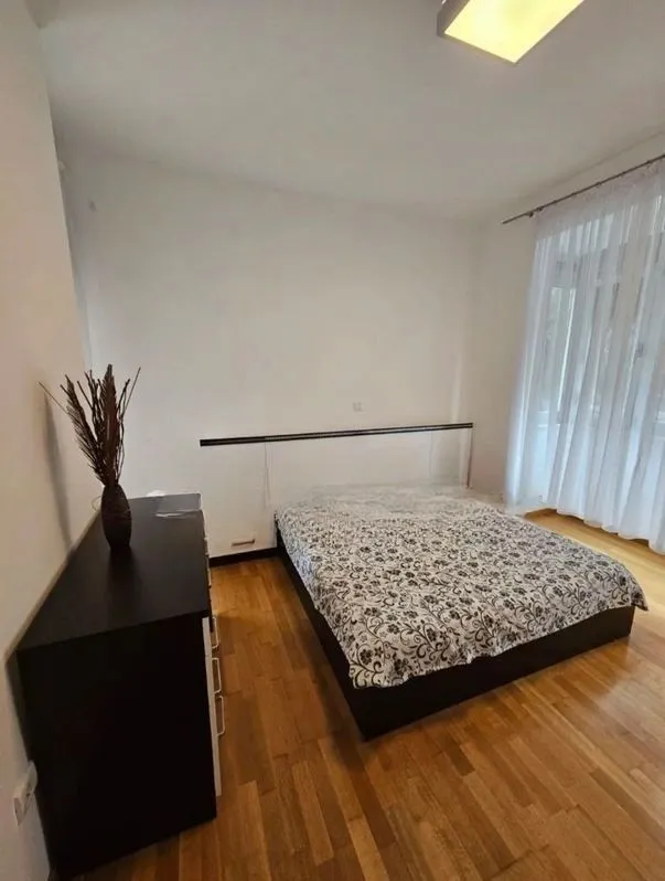 Prodaja, dvosoban stan, 72m², Pržno, Budva