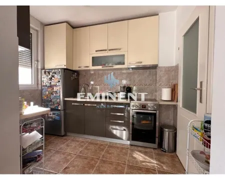 Izdavanje, dvosoban stan, 50m², Autokomanda, Voždovac Sve Podlokacije - image 7