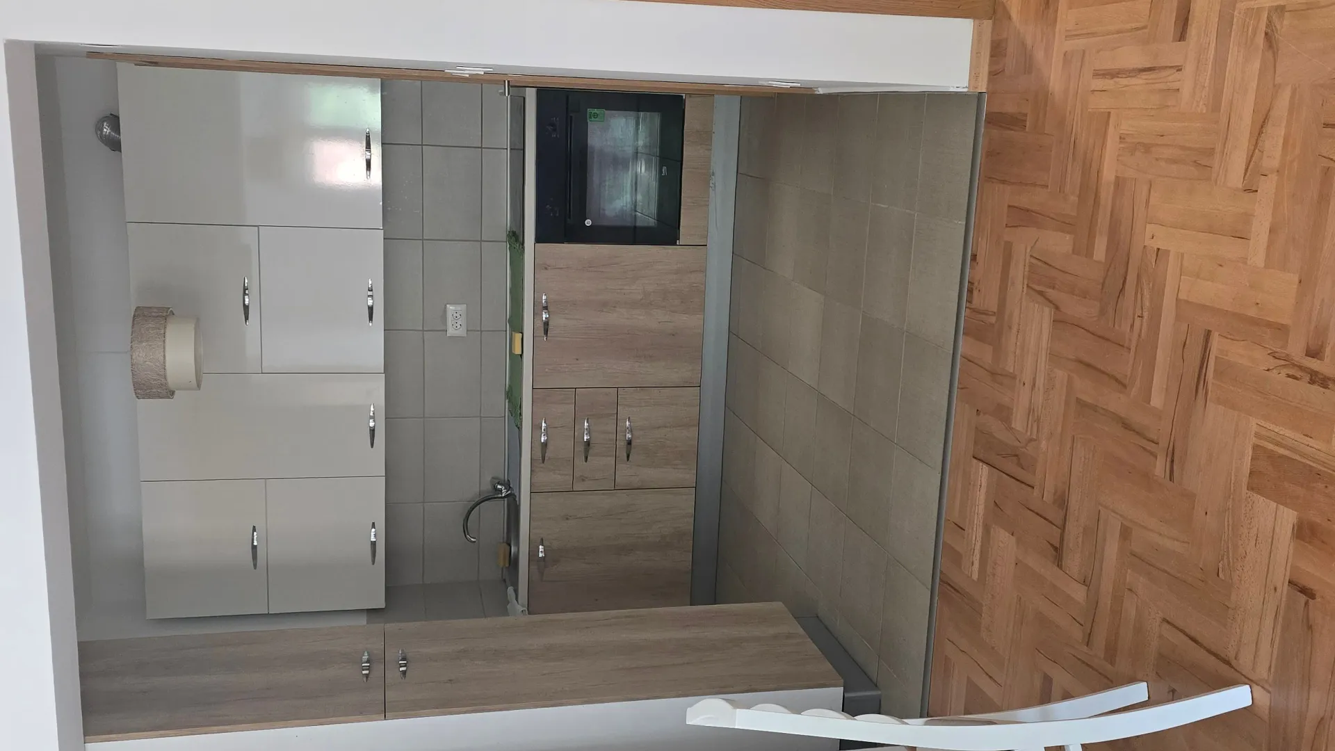 Izdavanje, dvosoban stan, 72m², Dubovica, Budva