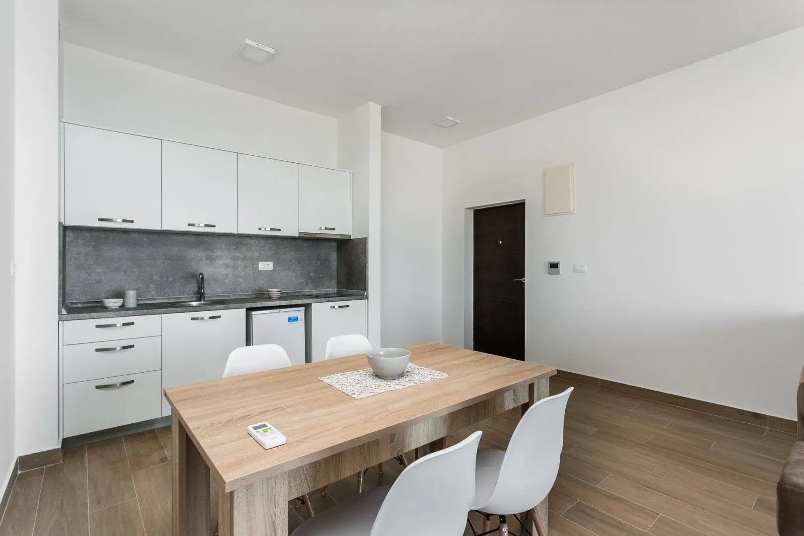 Sale, three bedroom apartment, 77m², Seoce, Budva