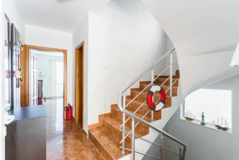 Prodaja, kuća, 232m², Kruče, Ulcinj - image 2
