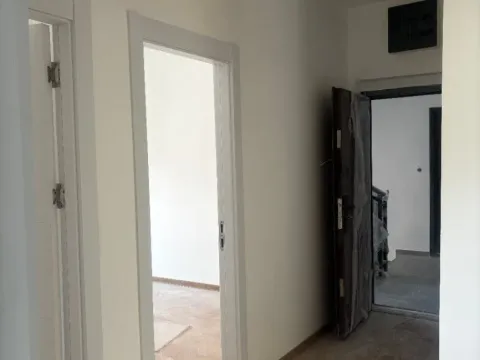 Izdavanje, dvosoban stan, 59m², Zabjelo, Podgorica - image 11