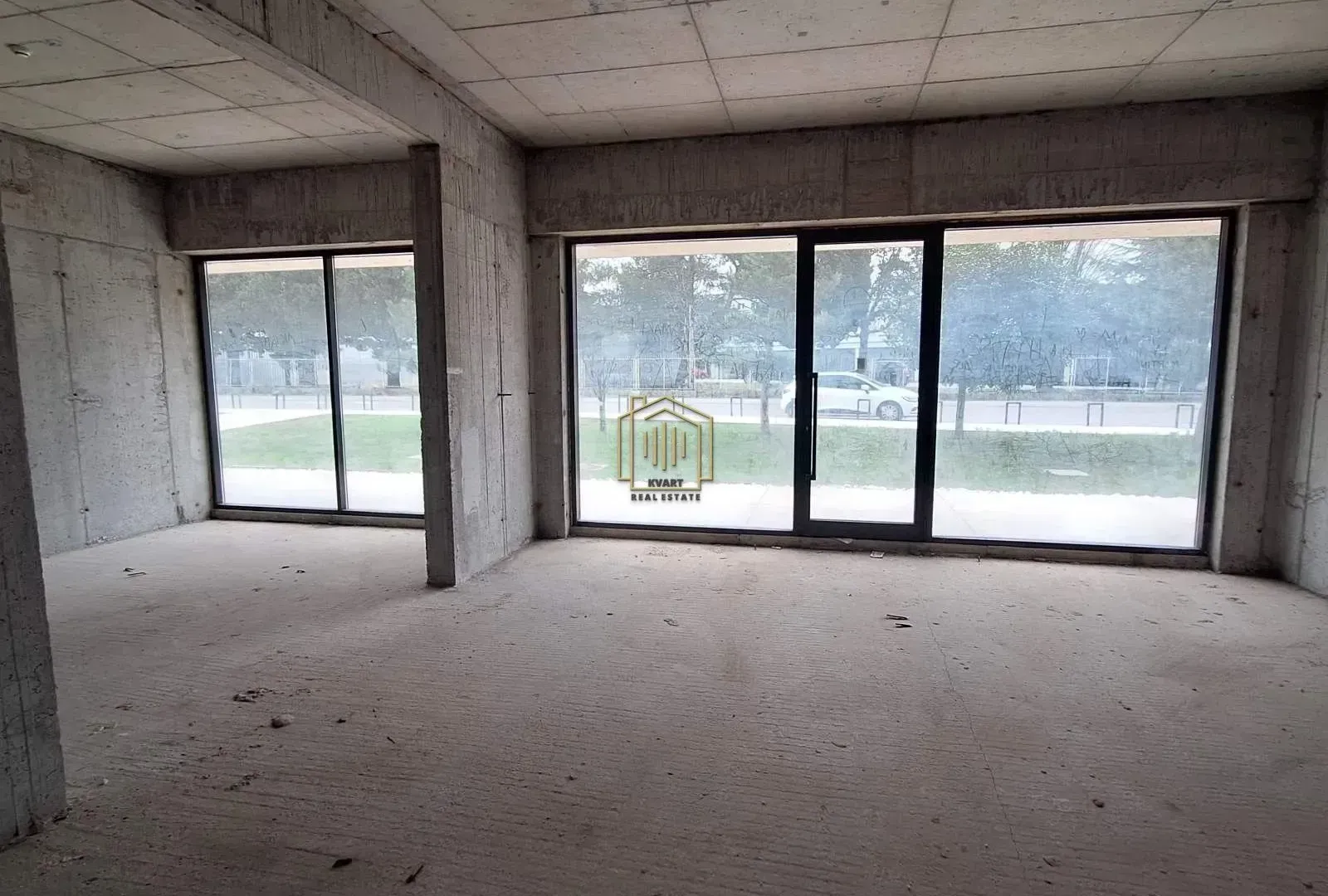 Rent, office space, 175m², City Kej, Podgorica