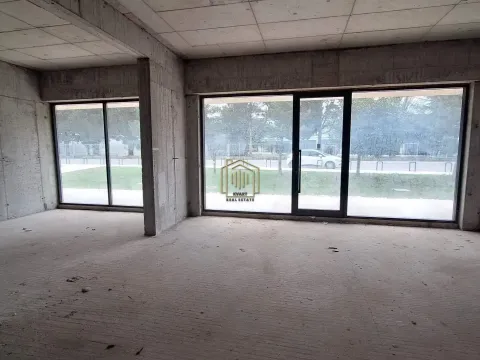 Rent, office space, 175m², City Kej, Podgorica - image 7