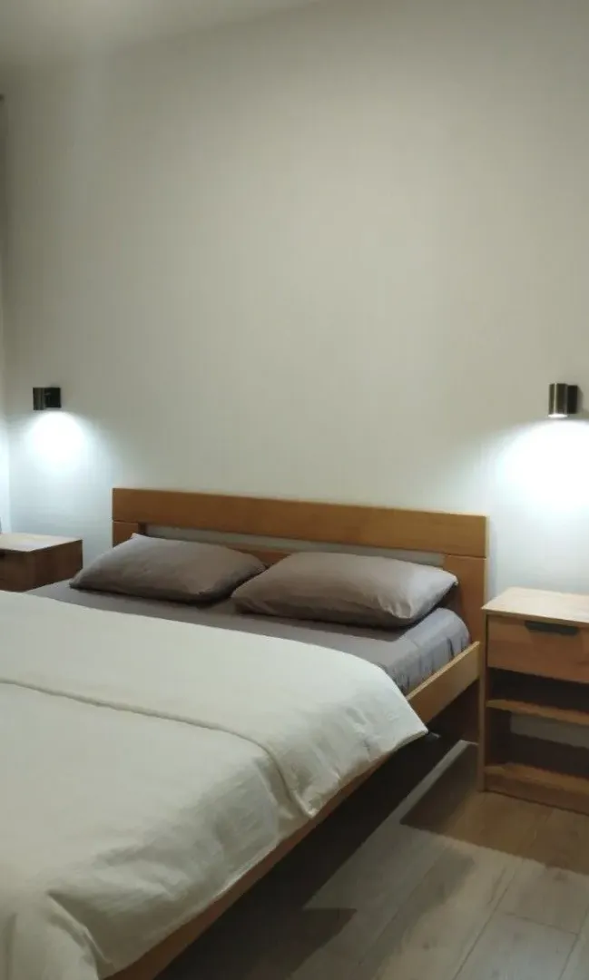 Izdavanje, trosoban stan, 100m², Zagorič, Podgorica