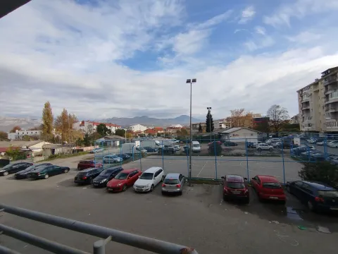 Rent, one bedroom apartment, 36m², Stari Aerodrom, Podgorica - image 10