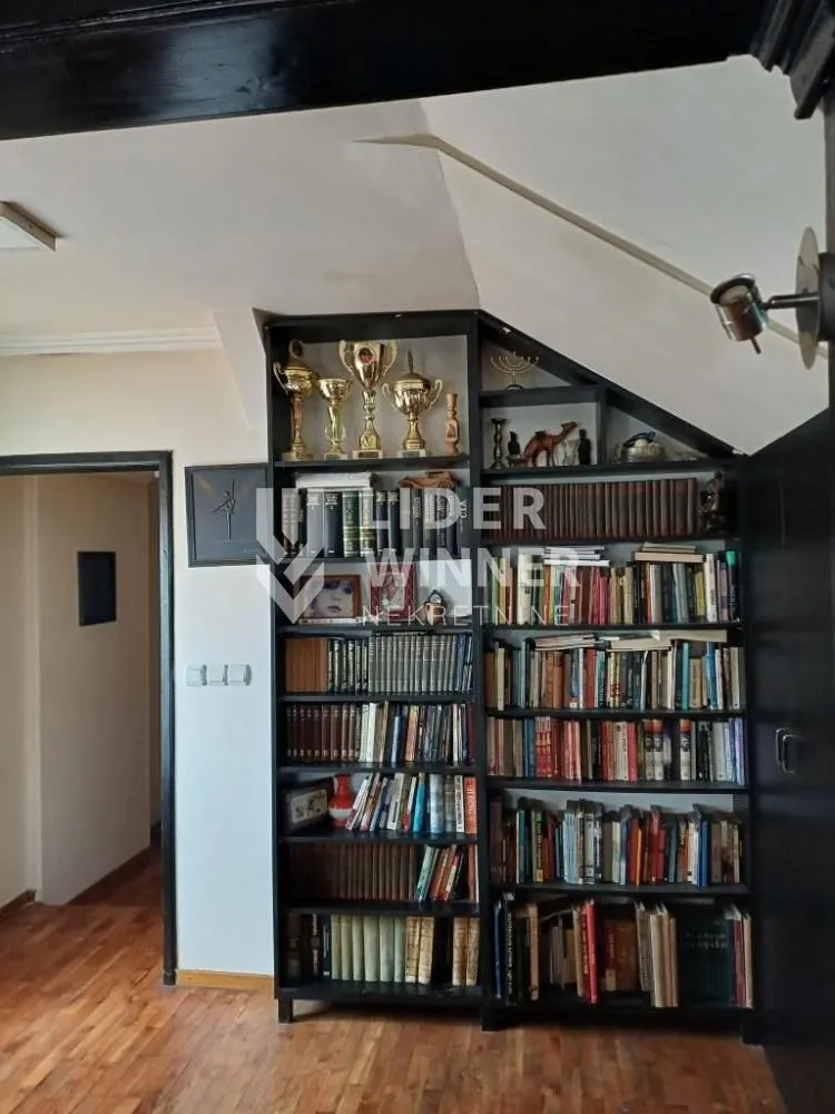 Sale, four bedroom apartment, 121m², Savski Venac, Beograd