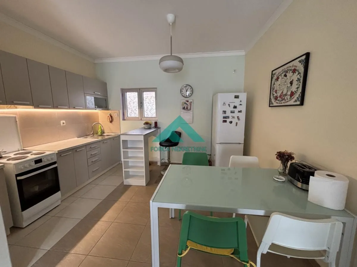 Prodaja, trosoban stan, 79m², Stari Grad, Beograd