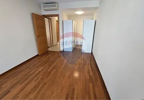 Izdavanje, stan, 200m², Gorica C, Podgorica - image 11