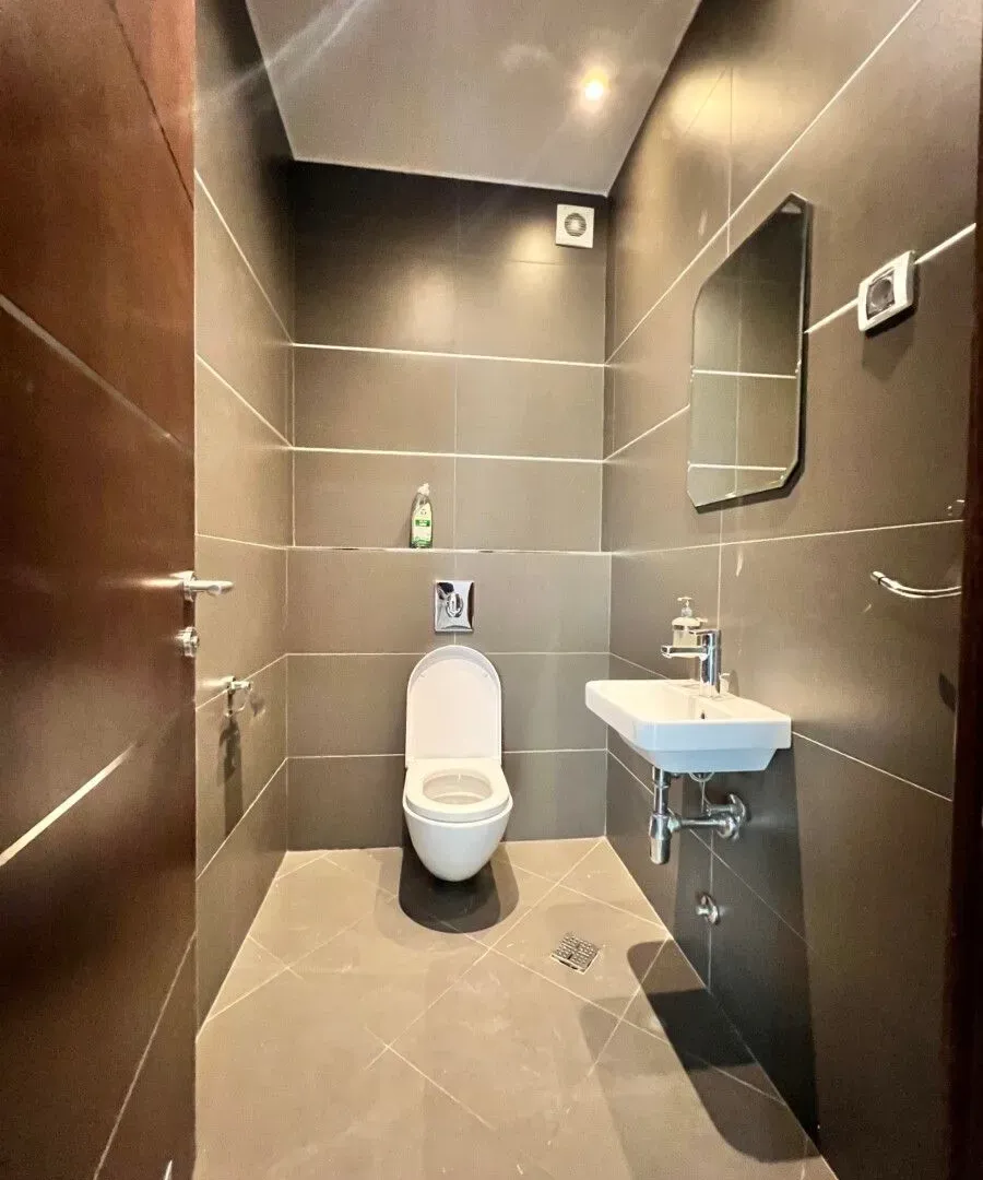 Rent, four bedroom apartment, 228m², Preko Morače, Podgorica