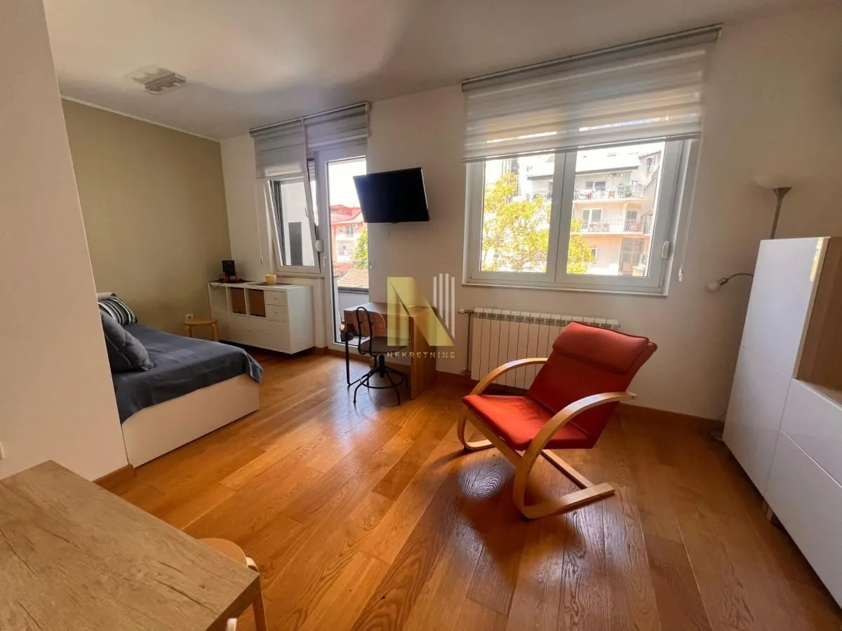 Rent, studio apartment, 29m², Centar, Novi Sad