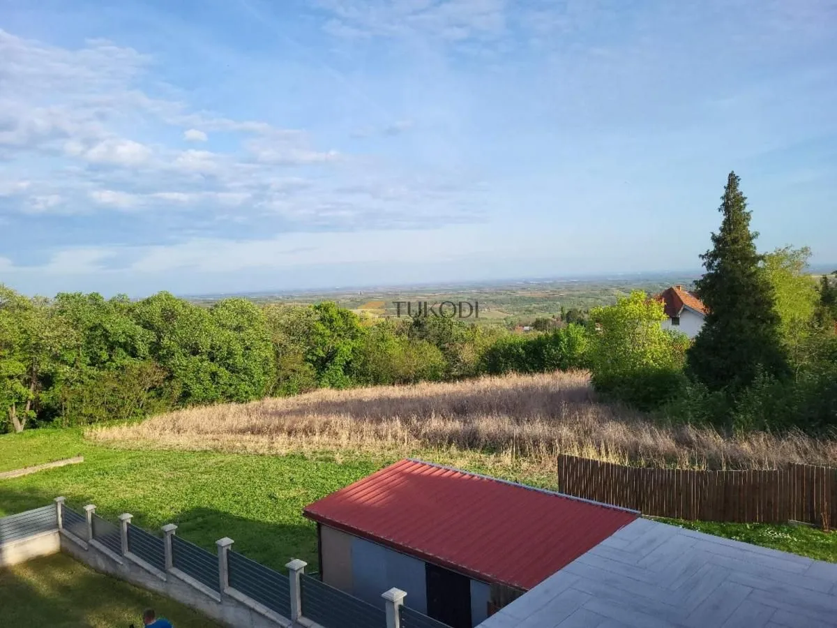Prodaja, kuća, 425m², Irig, Srbija