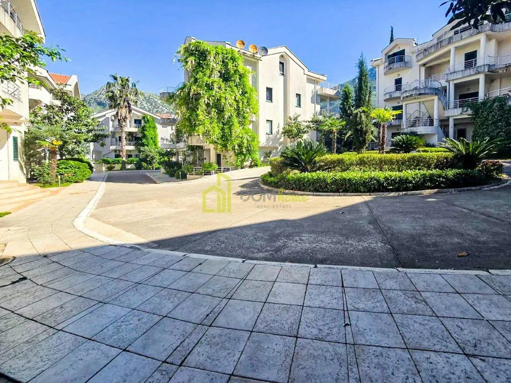 Prodaja, jednosoban stan, 65m², Risan, Kotor