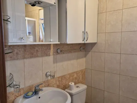 Prodaja, dvosoban stan, 64m², Stari Aerodrom, Podgorica - image 13