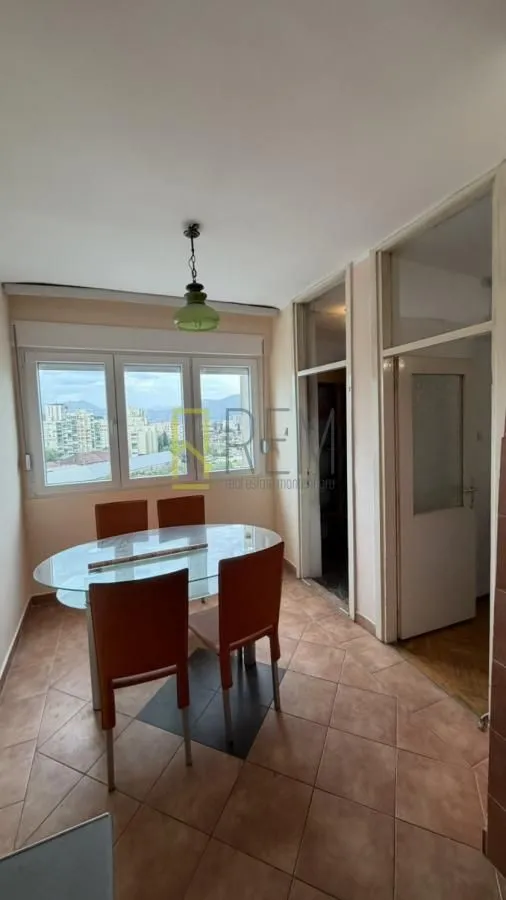 Prodaja, trosoban stan, 89m², Tuški Put, Podgorica