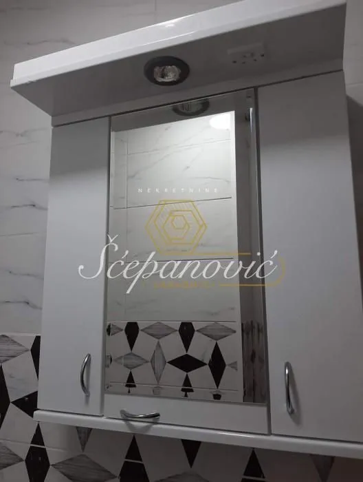 Prodaja, trosoban stan, 57m², Detelinara, Novi Sad Sve Podlokacije