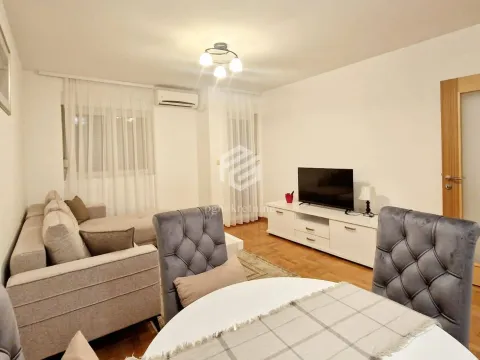 Izdavanje, jednosoban stan, 43m², Stari Aerodrom, Podgorica - image 2