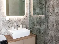 Izdavanje, jednosoban stan, 60m², Radanovići, Kotor - image 13