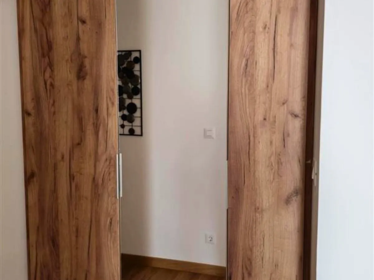 Izdavanje, trosoban stan, 80m², Novi Beograd Sve Podlokacije, Beograd