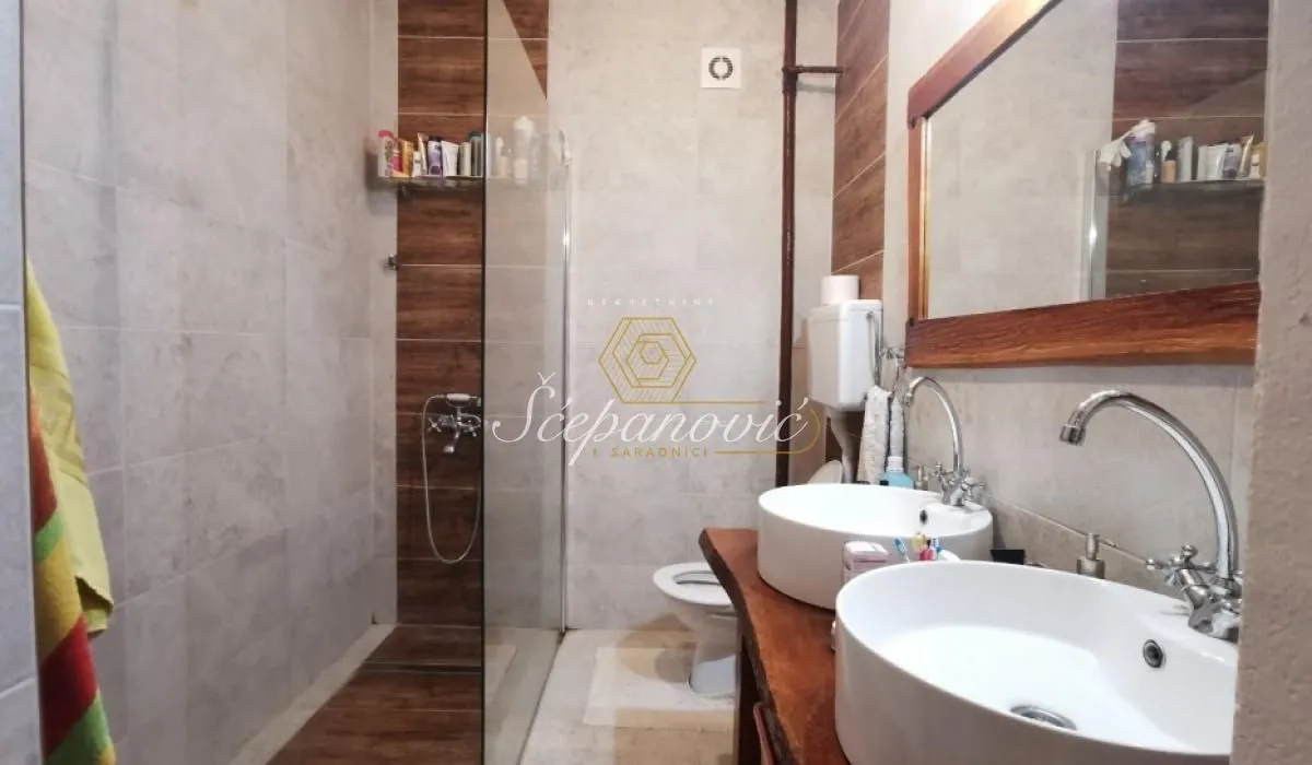 Prodaja, dvosoban stan, 52m², Grbavica, Novi Sad Sve Podlokacije