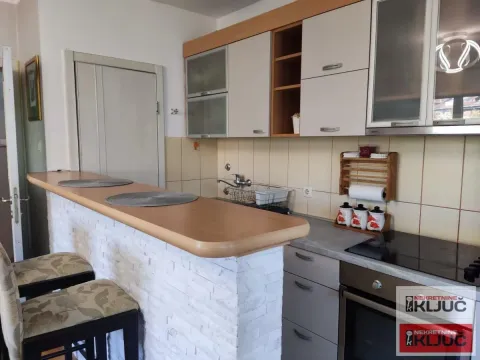 Izdavanje, trosoban stan, 55m², Novo naselje, Novi Sad - image 7