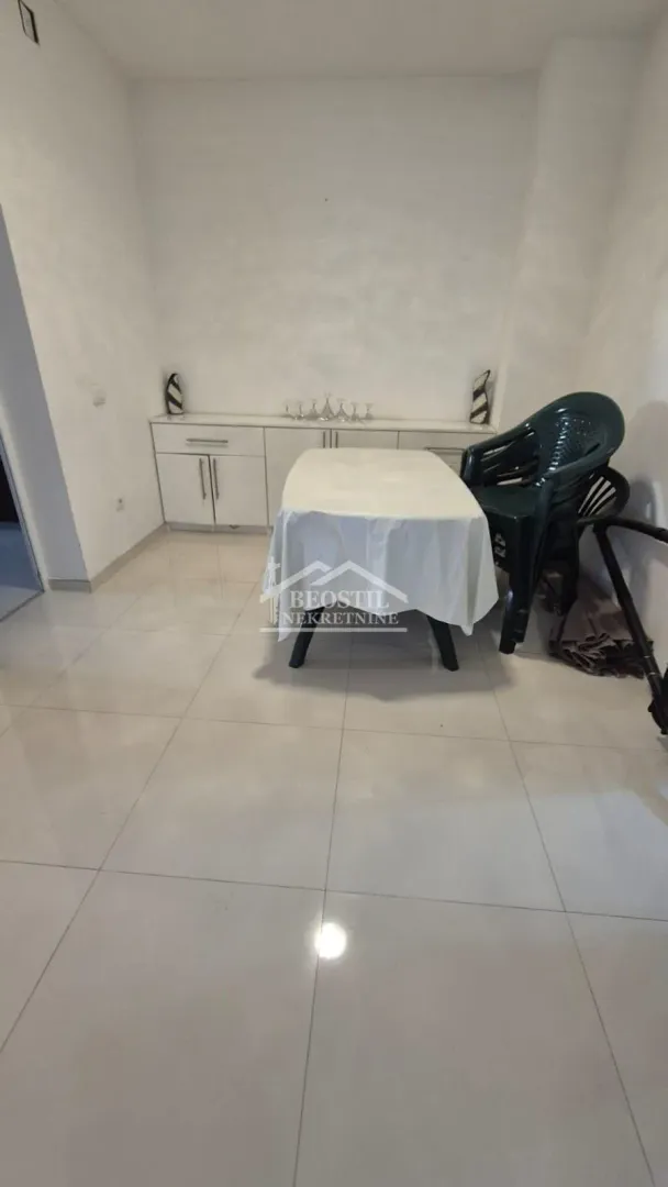 Sale, house, 254m², Mladenovac, Beograd
