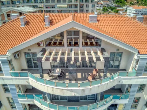 Prodaja, četvorosoban stan, 188m², Budva, Crna Gora - image 9