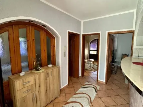 Rent, apartment, 76m², Zagorič, Podgorica - image 3