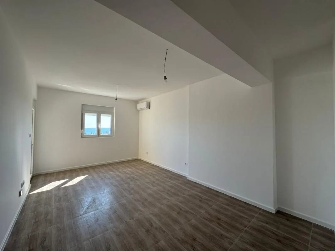 Prodaja, jednosoban stan, 47m², Ilino, Bar
