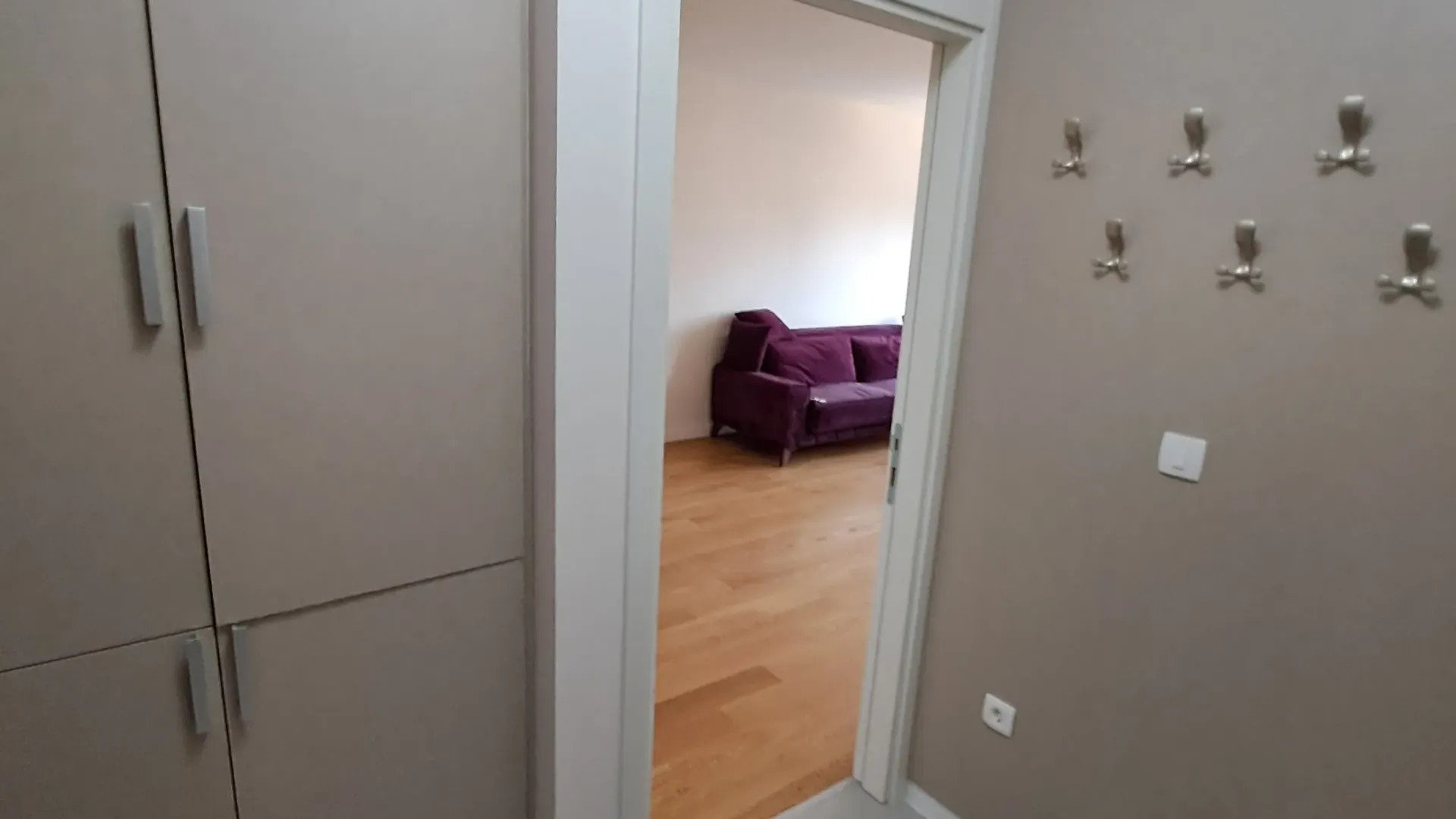 Rent, two bedroom apartment, 72m², Central Point, Podgorica