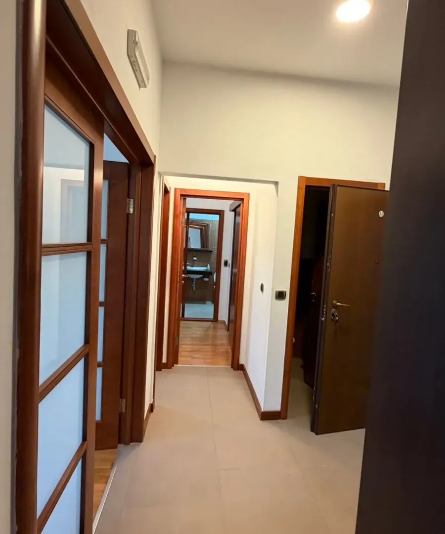 Prodaja, dvosoban stan, 84m², Centar, Podgorica