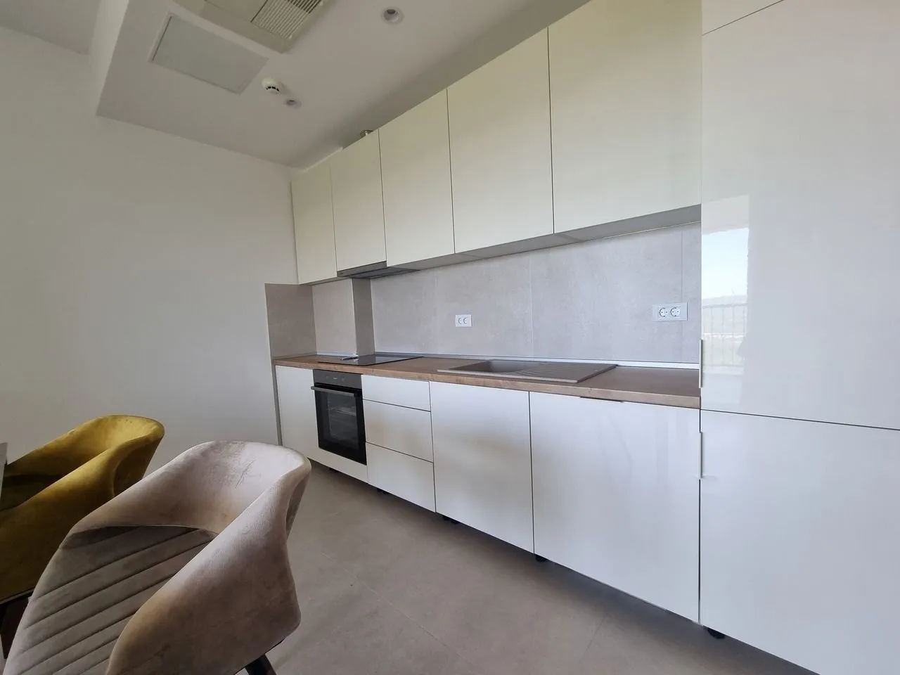Prodaja, dvosoban stan, 101m², Kavač, Kotor