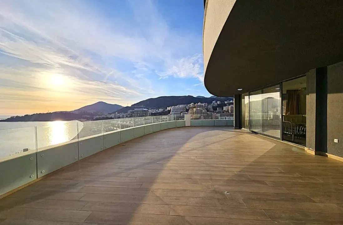 Sale, three bedroom apartment, 200m², Rafailovići, Budva
