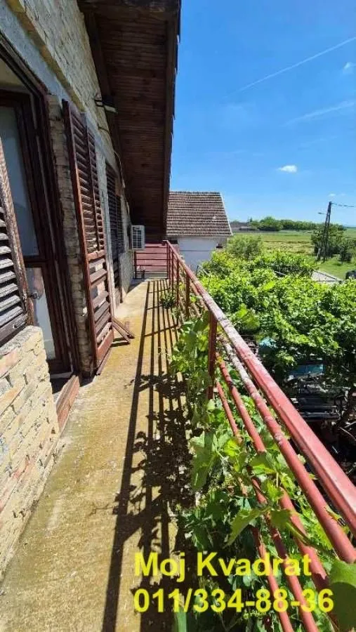 Prodaja, kuća, 244m², Čenej, Novi Sad Sve Podlokacije