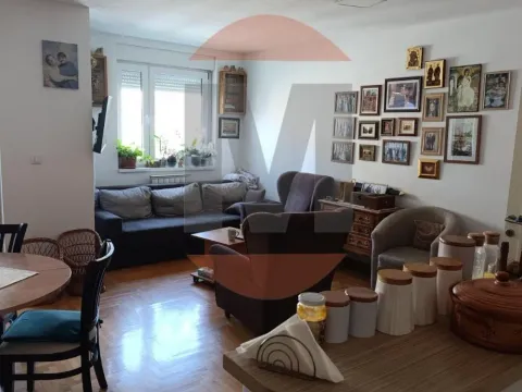 Stan in Voždovac Sve Podlokacije