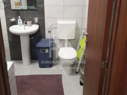 Izdavanje, dvosoban stan, 70m², Donja Gorica, Podgorica - image 12