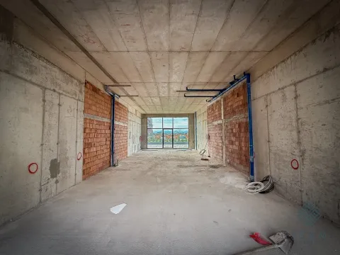 Izdavanje, poslovni prostor, 112m², Stari Aerodrom, Podgorica - image 4