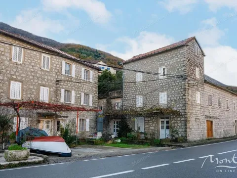 Prodaja, kuća, 126m², Kostanjica, Kotor - image 7