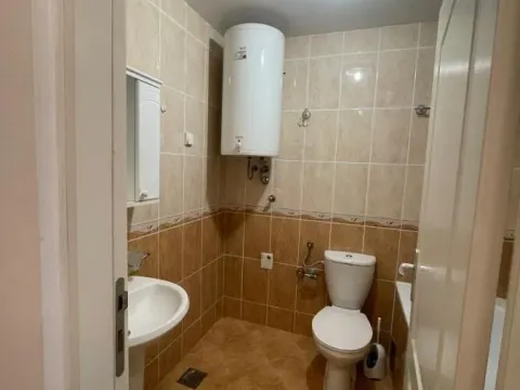 Izdavanje, dvosoban stan, 43m², Bulevar Evrope, Novi Sad Sve Podlokacije - image 11