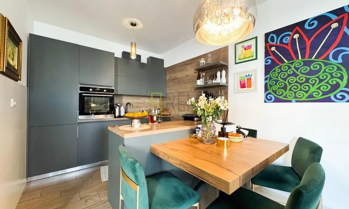 Prodaja, dvosoban stan, 63m², Podgorica, Crna Gora