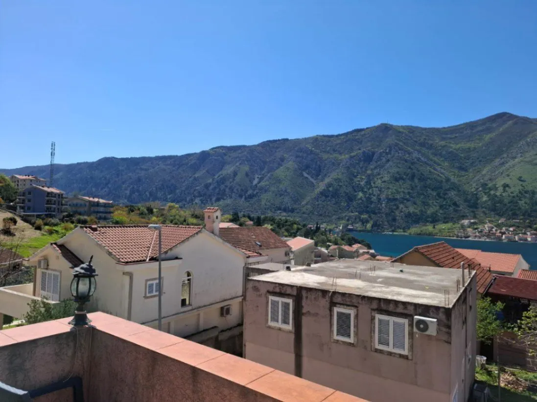 Sale, house, 200m², Dobrota, Kotor