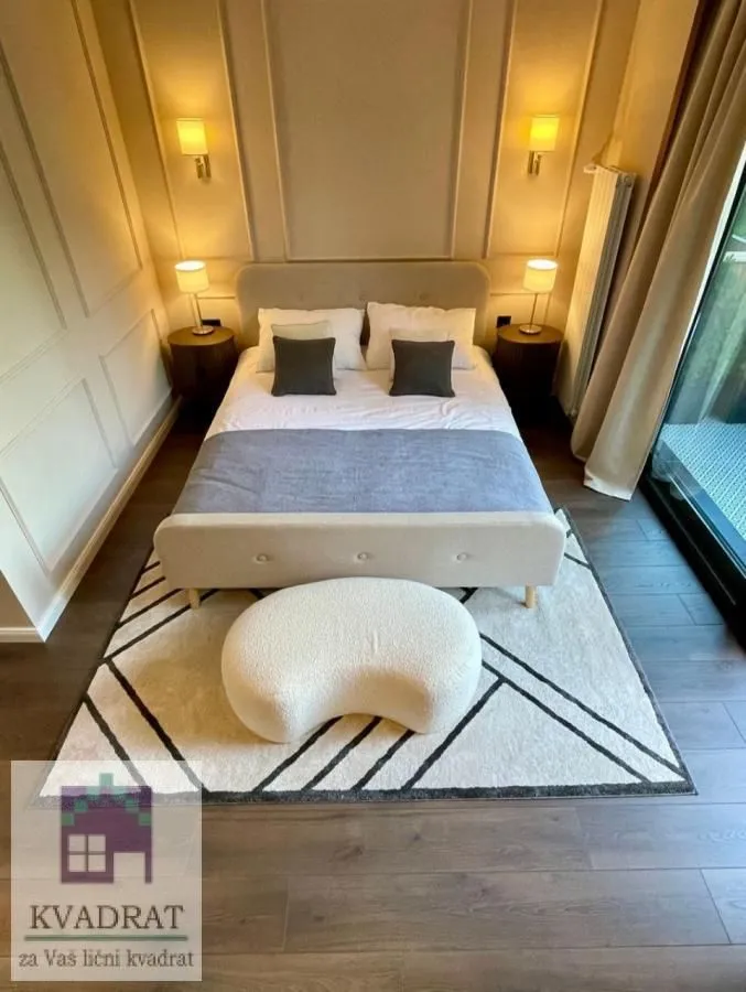 Prodaja, stan, 85m², Centar, Novi Sad