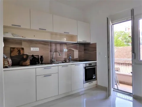 Rent, one bedroom apartment, 59m², Centar, Podgorica - image 1