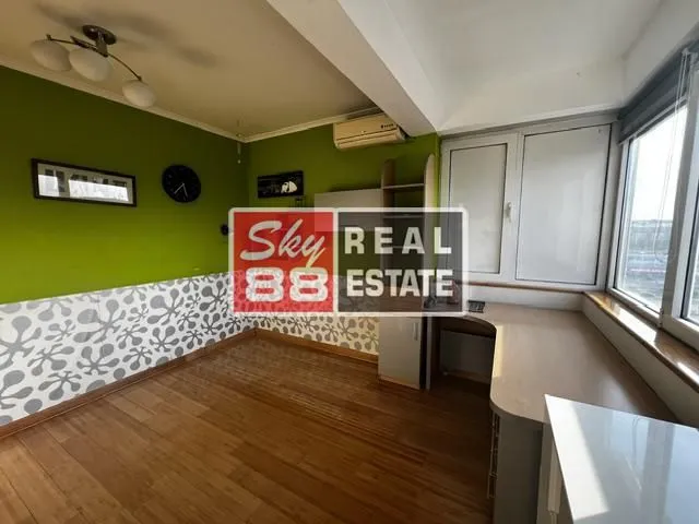 Prodaja, četvorosoban stan, 125m², Novi Beograd Sve Podlokacije, Beograd