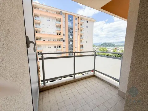 Izdavanje, jednosoban stan, 43m², City Kej, Podgorica - image 11