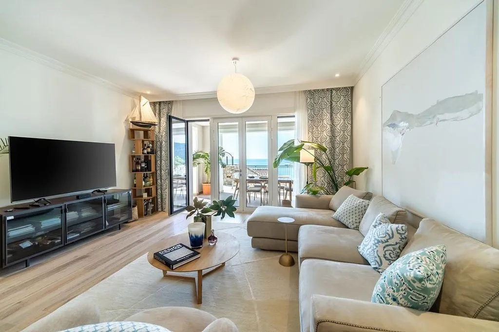 Prodaja, trosoban stan, 105m², Tivat, Crna Gora