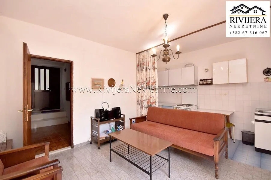 Prodaja, dvosoban stan, 54m², Centar, Herceg Novi