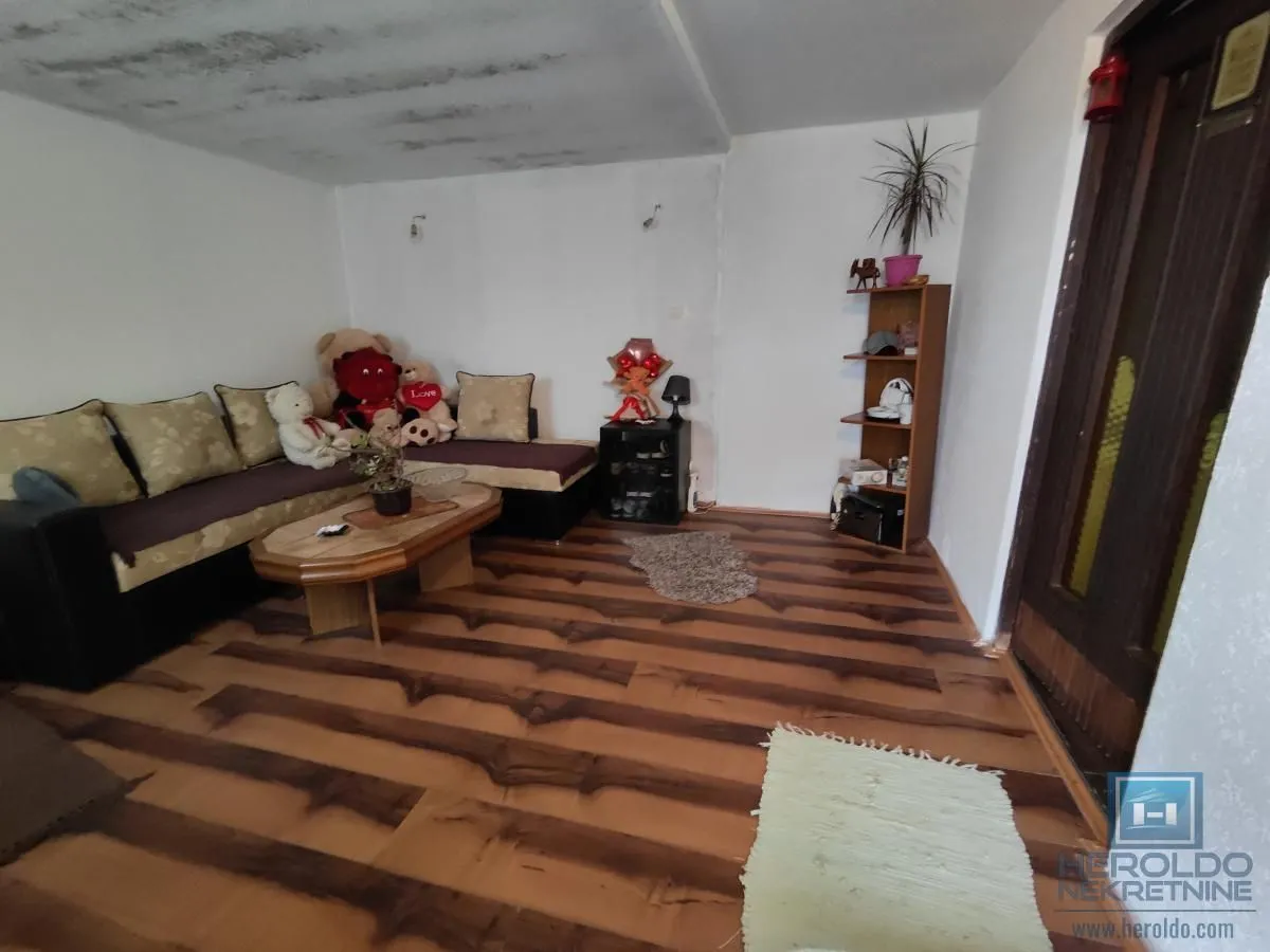 Prodaja, kuća, 192m², Đurđevo brdo, Jagodina